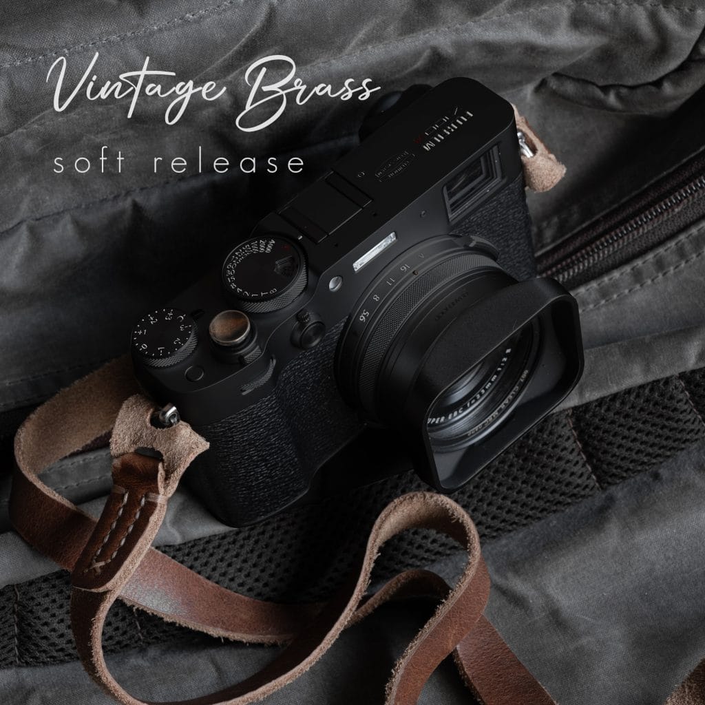 ปุ่มกล้องทองเหลืองรมดำ Vintage Brass Soft Release Button