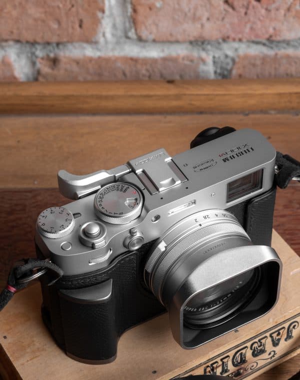 ที่พักนิ้ว Fuji X100VI สีเงิน Lensmate Thumb Rest Silver