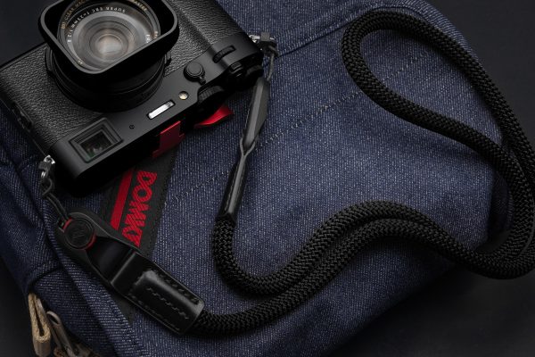 สายคล้องกล้องเชือก สีดำ Black พร้อมหัวต่อ Peak Design จาก MostTap