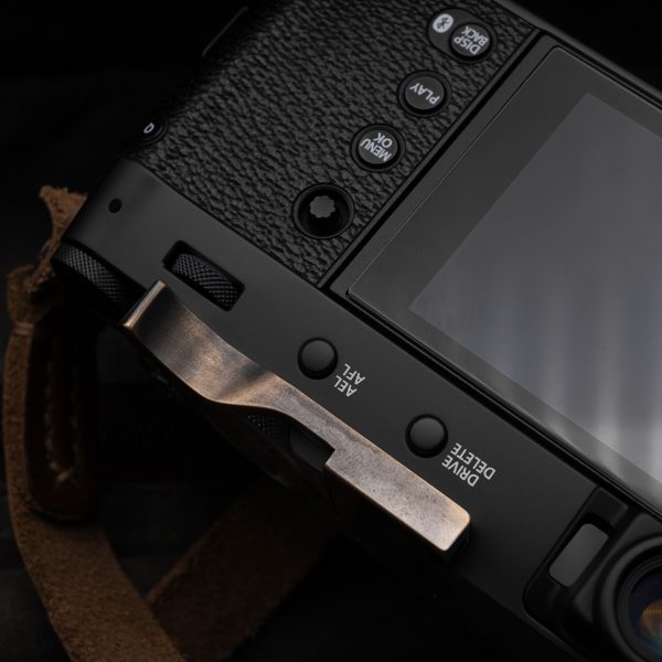 Thumb Rest Fuji X100VI Vintage Brass ทองเหลืองรมดำ จาก MostTap