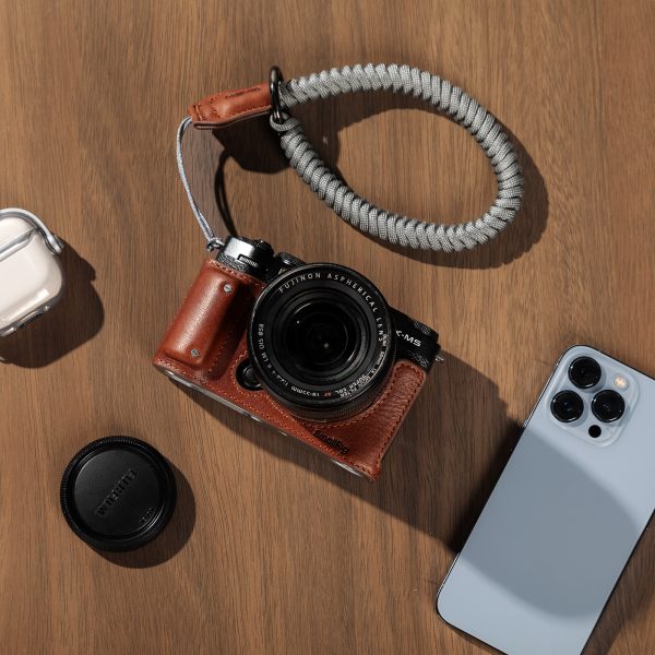 เคส Fuji XM5 สีน้ำตาล SmallRig 4880
