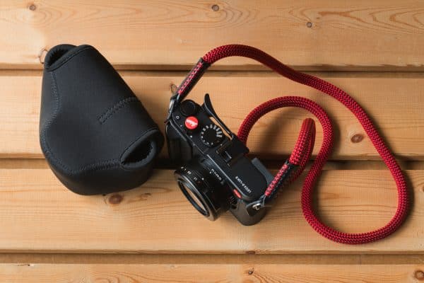 Pouch กล้อง Leica D-LUX 8 จาก JJC OC-F1