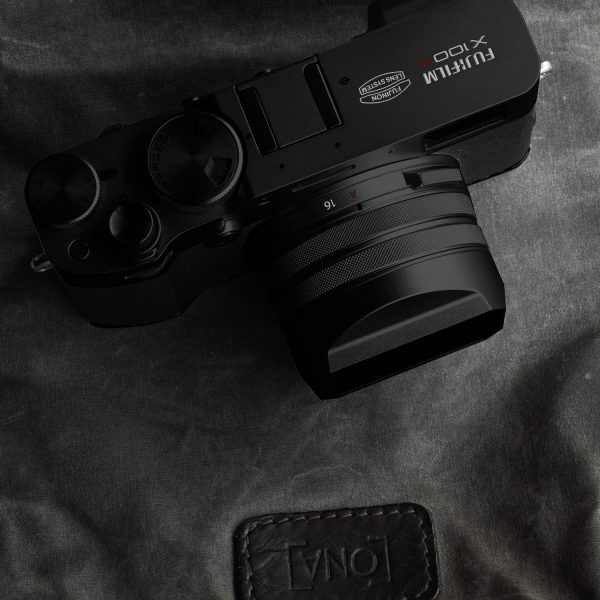 YC Onion ฮูดเหลี่ยม Fuji X100VI สีดำ พร้อมฝาปิดเลนส์