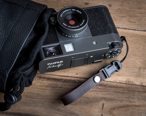 สายคล้องนิ้วหนังแท้ Fluxo สี Dirty Brown Finger Strap