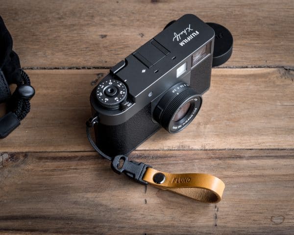 สายคล้องนิ้วหนังแท้ Fluxo สี Yellow Mastard Finger Strap