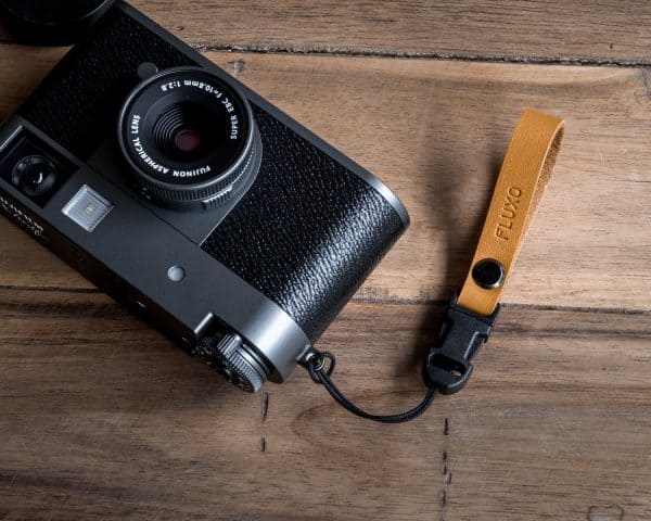 สายคล้องนิ้วหนังแท้ Fluxo สี Yellow Mastard Finger Strap