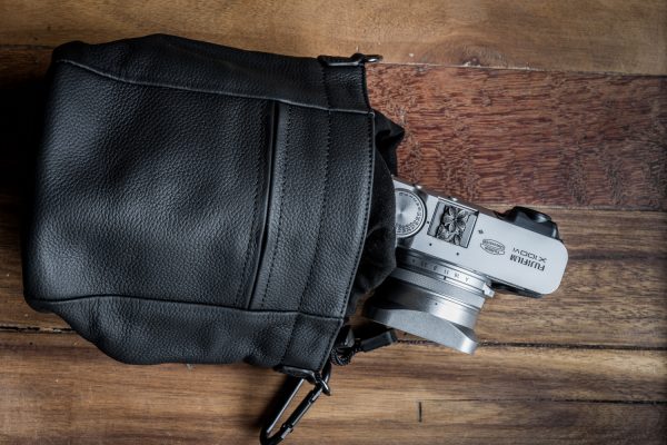 Leather Pouch ซองหนัง Fuji X100VI GFX100RF Leica Q3 Mr.Stone Large