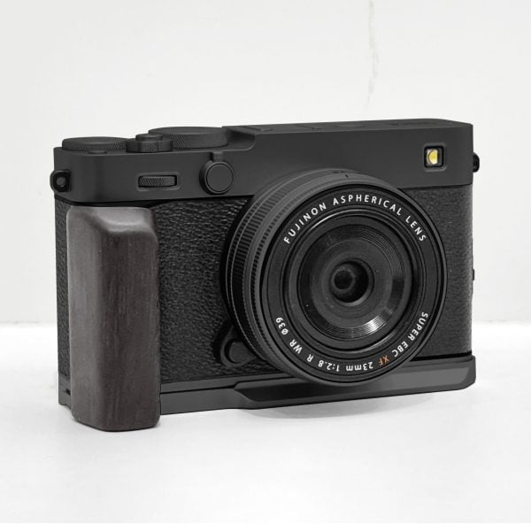 กริปไม้ Fuji XE5 ฐานดำ Hand Grip จาก MostTap
