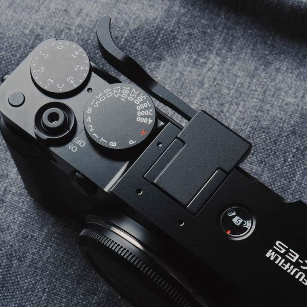 Thumb Rest Fuji XE5 สีดำ ที่พักนิ้ว จาก King