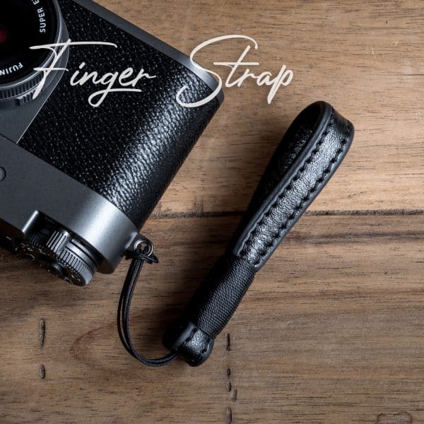 สายคล้องนิ้ว Finger Strap หนังแท้ สีดำ Tusk Style