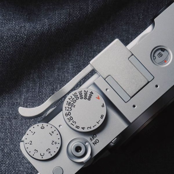 Thumb Rest Fuji XE5 สีเงิน ที่พักนิ้ว จาก King