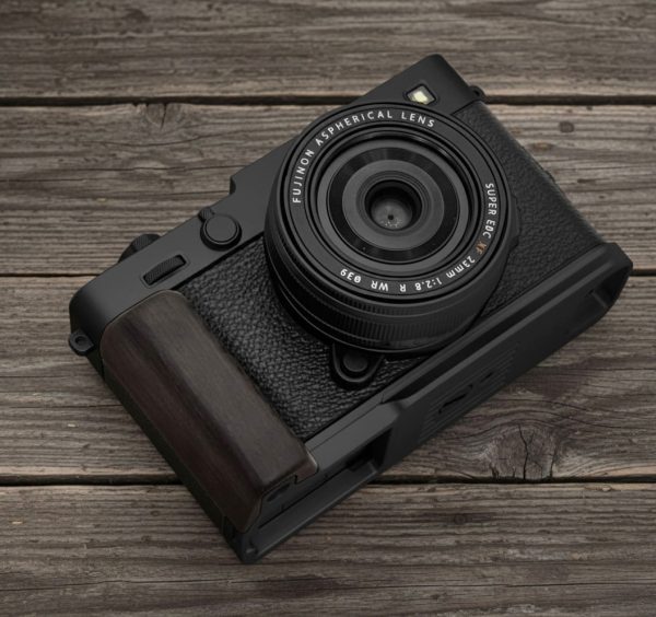 กริปไม้ Fuji XE5 ฐานดำ Hand Grip จาก MostTap
