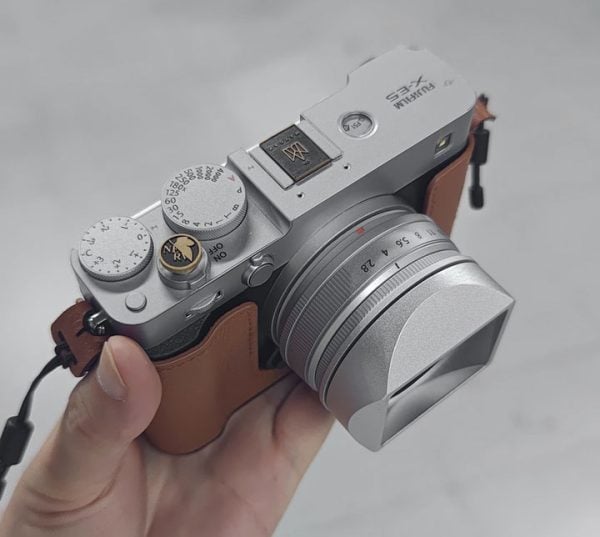 ฮูด Fuji 23mm F2.8 WR สีเงิน Square Hood จาก MostTap