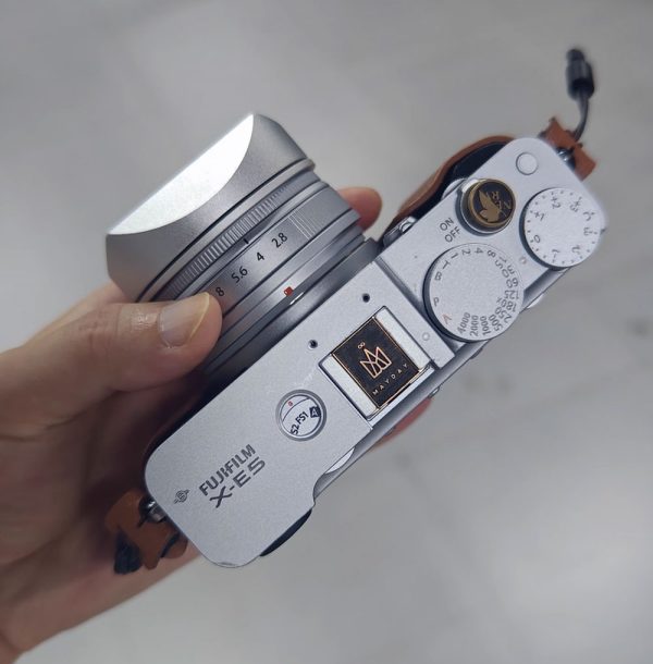 ฮูด Fuji 23mm F2.8 WR สีเงิน Square Hood จาก MostTap