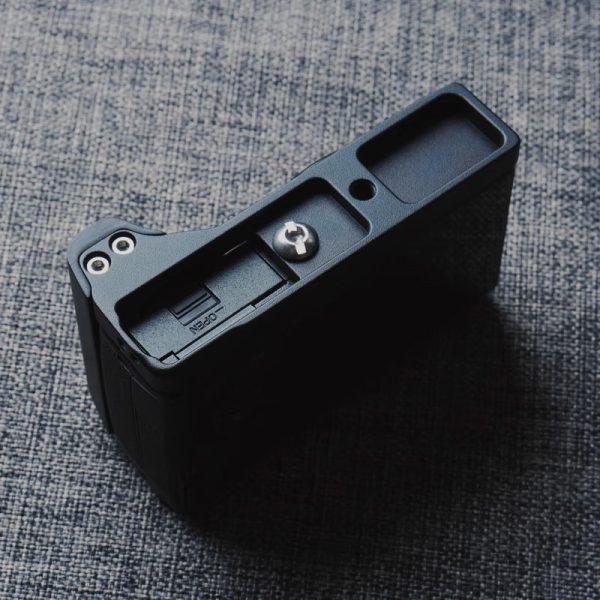 กริป Ricoh GRIV GR4 สีน้ำตาลเข้ม Ebony Hand Grip จาก King