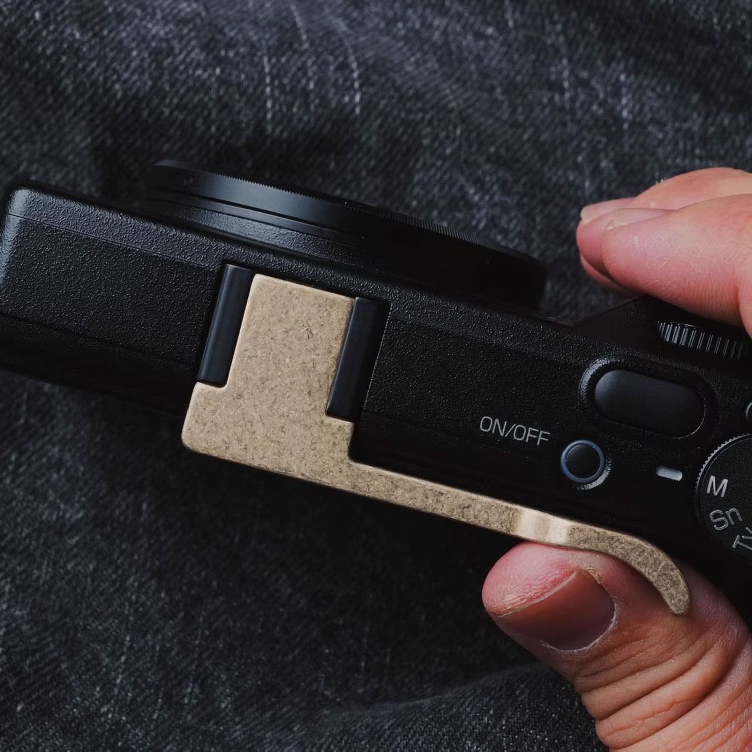 ที่พักนิ้ว Ricoh GRIV GR4 ทองเหลือง Thumb grip Ricoh GR4 Brass จาก MostTap