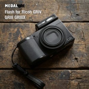 Flash MEDALight F20 แฟลช Ricoh GRIV GR4 GR3 GR3X