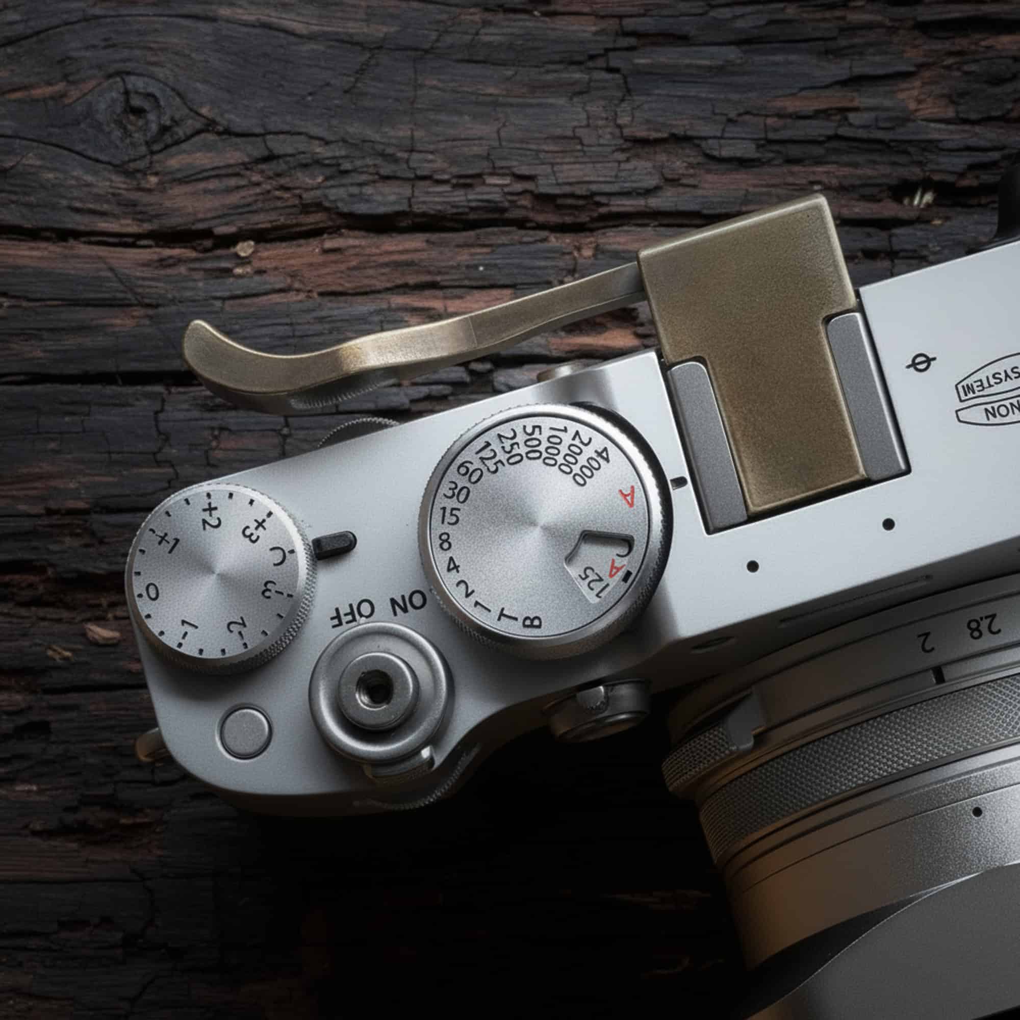 ที่พักนิ้ว Fuji X100VI Foldable Thumb Rest Vintage Brass ทองเหลืองรมดำ จาก MostTap