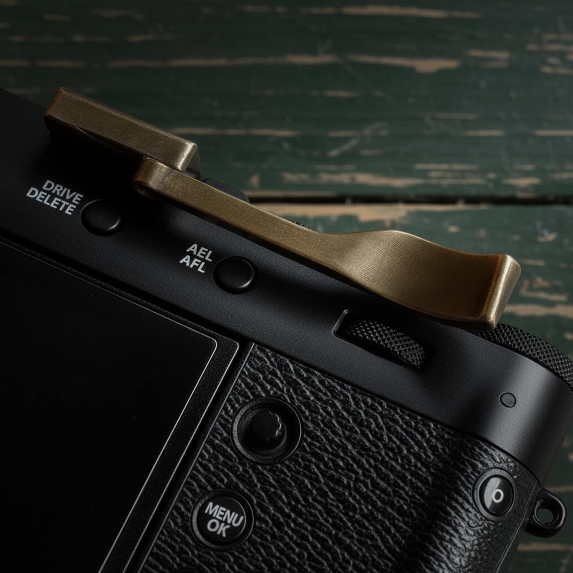ที่พักนิ้ว Fuji X100VI Foldable Thumb Rest Vintage Brass ทองเหลืองรมดำ จาก MostTap