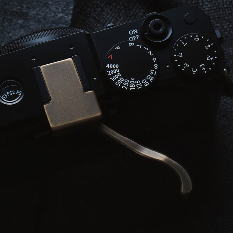 ที่พักนิ้ว Fuji XE5 Foldable Thumb Rest Vintage Brass ทองเหลืองรมดำ จาก MostTap